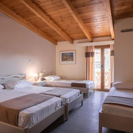 Hotel Yria 2*