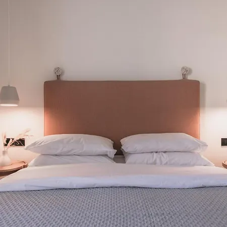 Hotel Yria 2*
