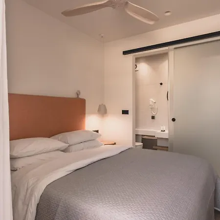 Hotel Yria 2*